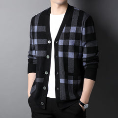Men's pure wool V-neck plaid cardigan